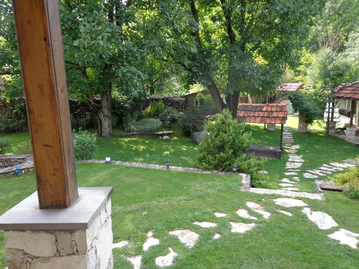 Bed and Breakfast Eco Garden Dilijan Esterno foto